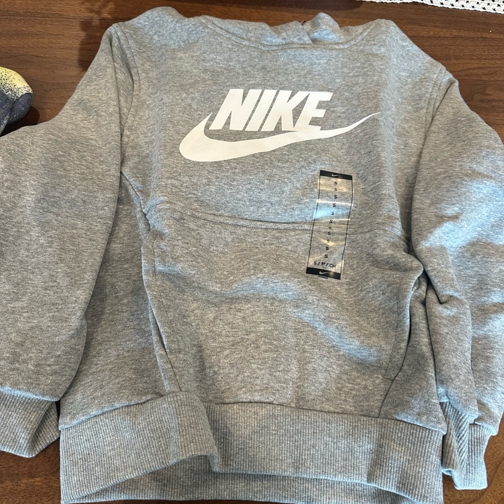 NWT Nike Heather Gray Sweatshirt